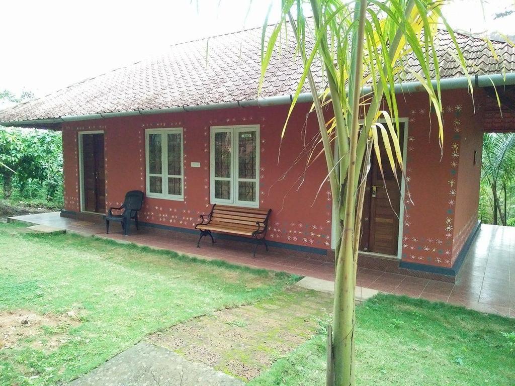 Sunbird Garden Resort Krishnagiri Kültér fotó